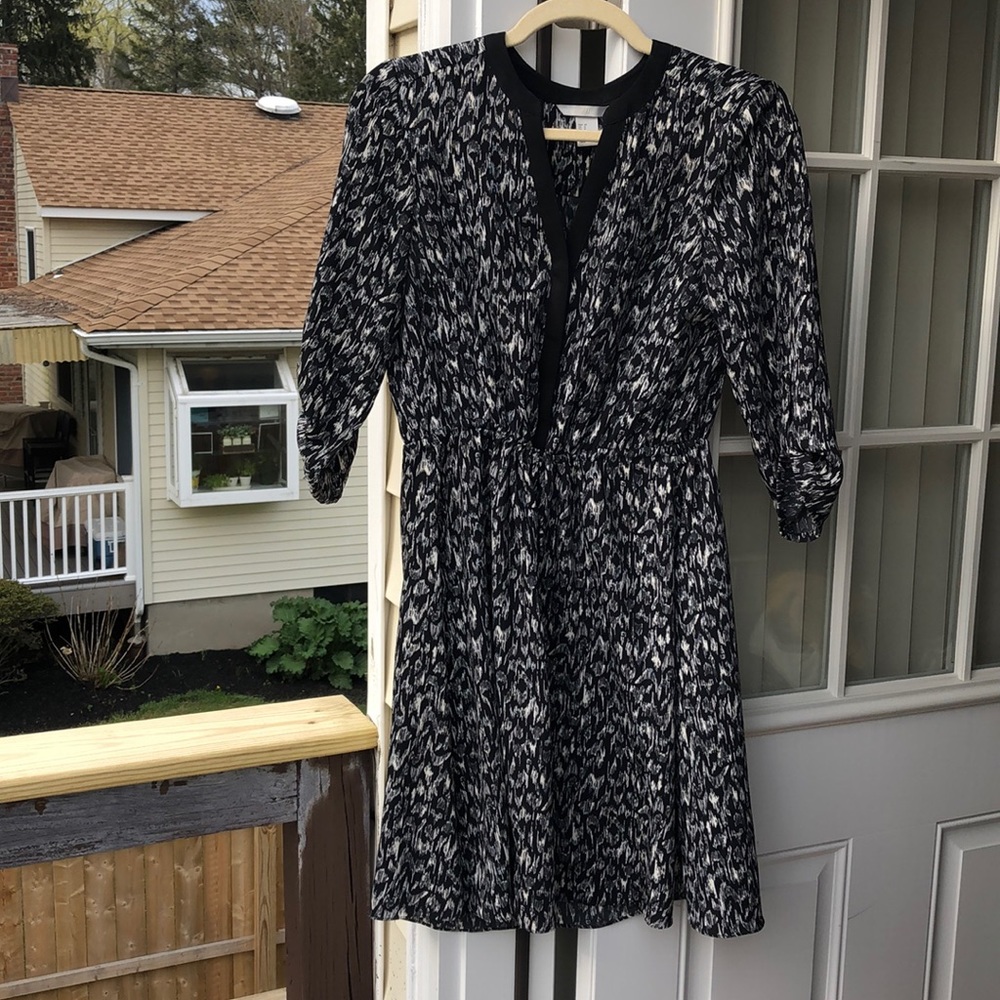 H&M Dress Long Sleeved Shift Dress size 8